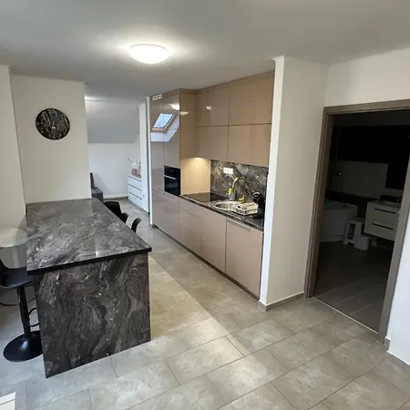 Camilla Apartment *
